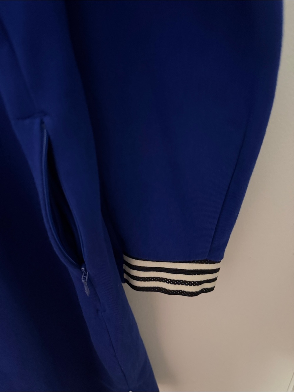 adidas Women’s Royal Blue Long-Sleeve Crewneck Sweatshirt Dress - Picture 4 of 5